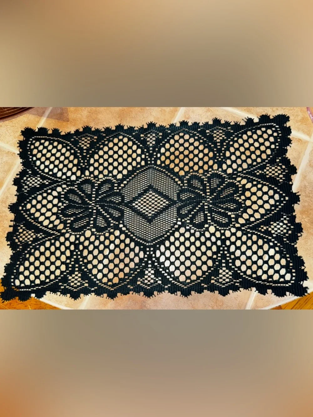 Vintage 3 Evergreen Doilies ✨